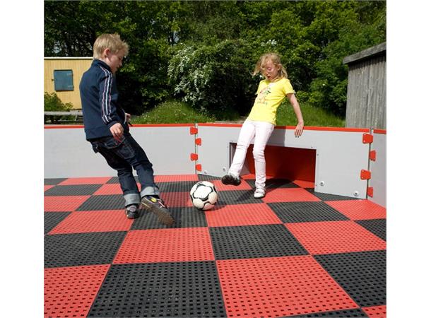 Pannabane småbanespill med gulv 5,5x5,5m Liten helårs ballbinge for skoler